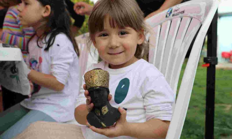 ‘Her Eve Bir Atatürk’ çocuk atölyeleri devam ediyor