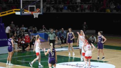 A Milli Kadın Basketbol Takımı İzmit’te farklı kazandı