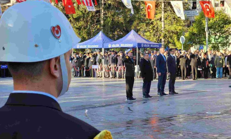 GAZİ MUSTAFA KEMAL ATATÜRK GÖLCÜK’TE TÖRENLE ANILDI