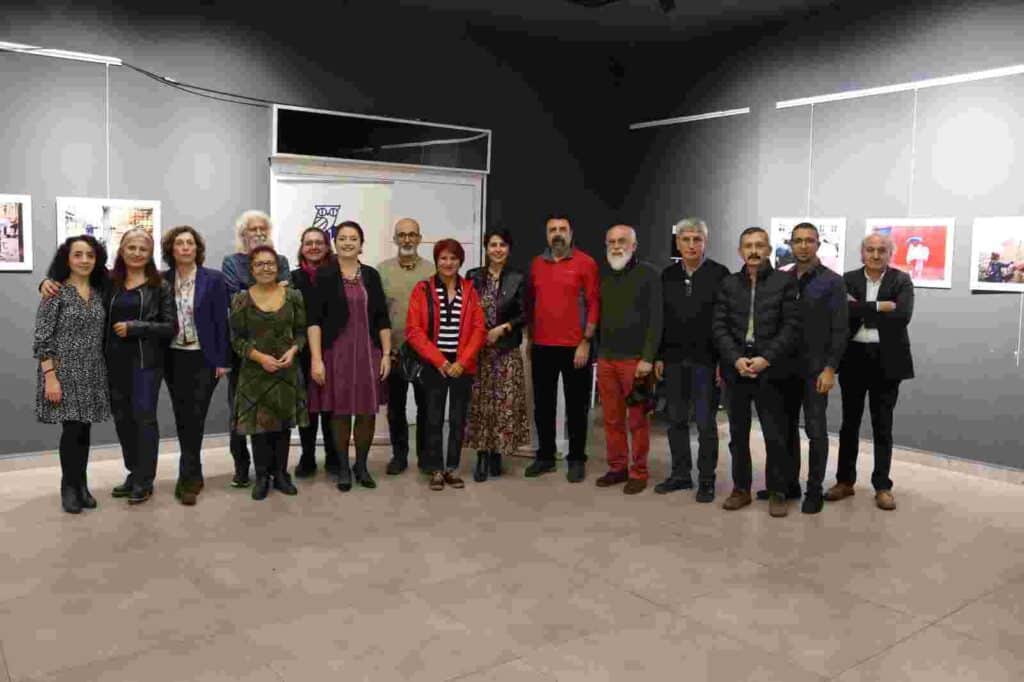 “Yağmurun Renkleri” fotoğraf sergisi sanatseverlerle buluştu