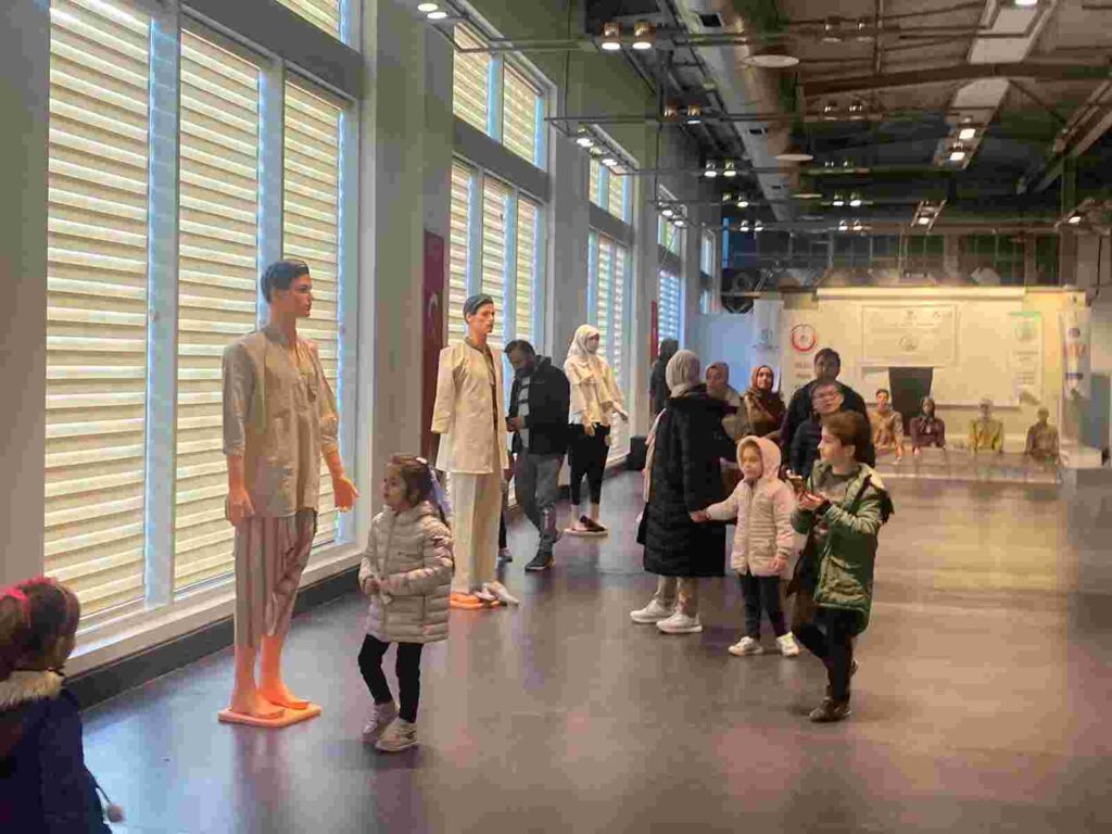 Kocaeli Manav Kıyafetleri Sergisi