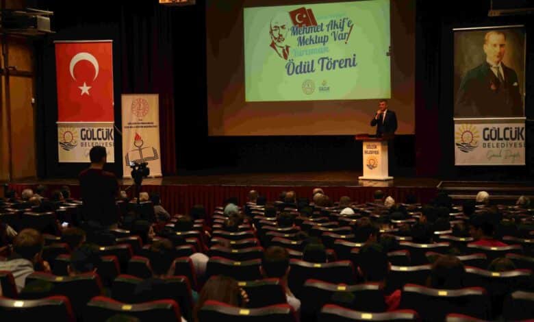 Mehmet Akif Ersoy’a Öğrencilerden Duygu Dolu Mektuplar