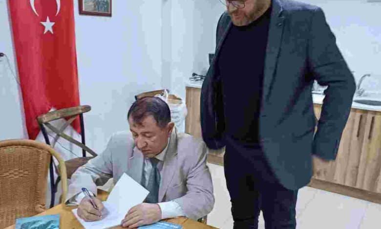 İzmitli Kuklacı Yazar Metin Ateş
