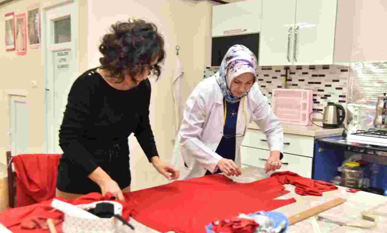 Kartepe'li Kadınlardan Giyim Kursu’na Büyük İlgi