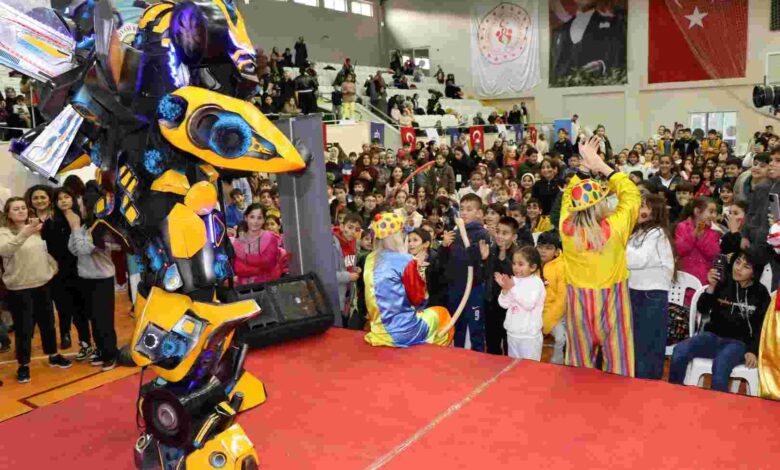 Tatil şenliği ‘Çık Dışarıya Oynayalım!’ başladı