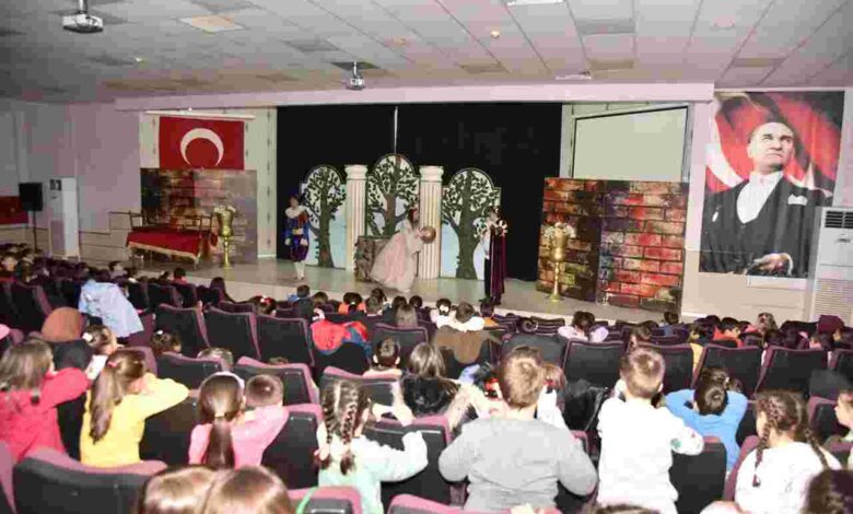 Yarıyıl Şenliği”nde minikler gönüllerince eğlendiler