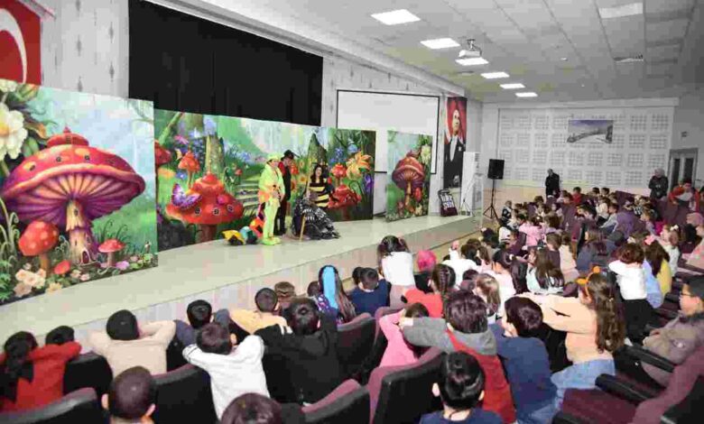 Kartepe'de çocuklar doyasıya eğlendiler