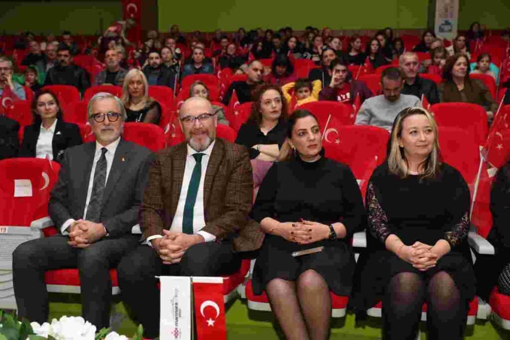 Cumhuriyet Kadınları Korosundan muhteşem konser