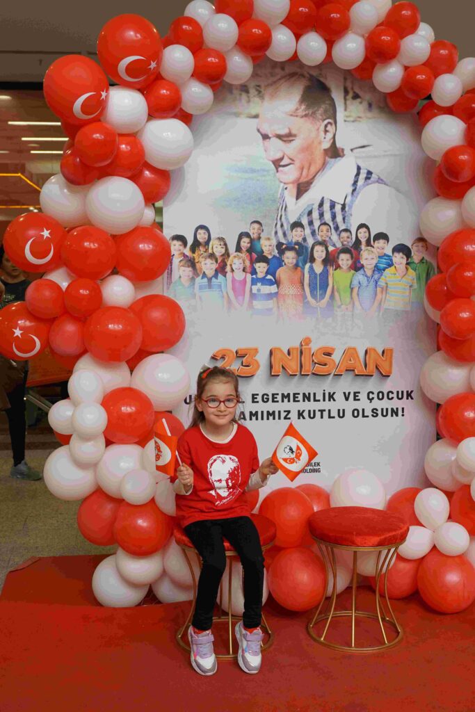 Özdilek Kocaeli’nde 23 Nisan Coşkusu