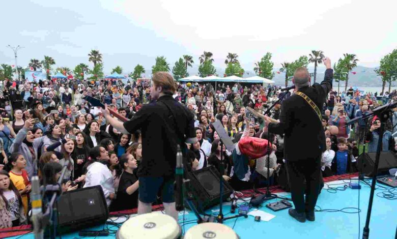 19 Mayıs'ta gençler doyasıya eğlendi