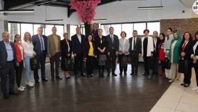 Anneler Günü’nde kadın muhtarları unutmadı