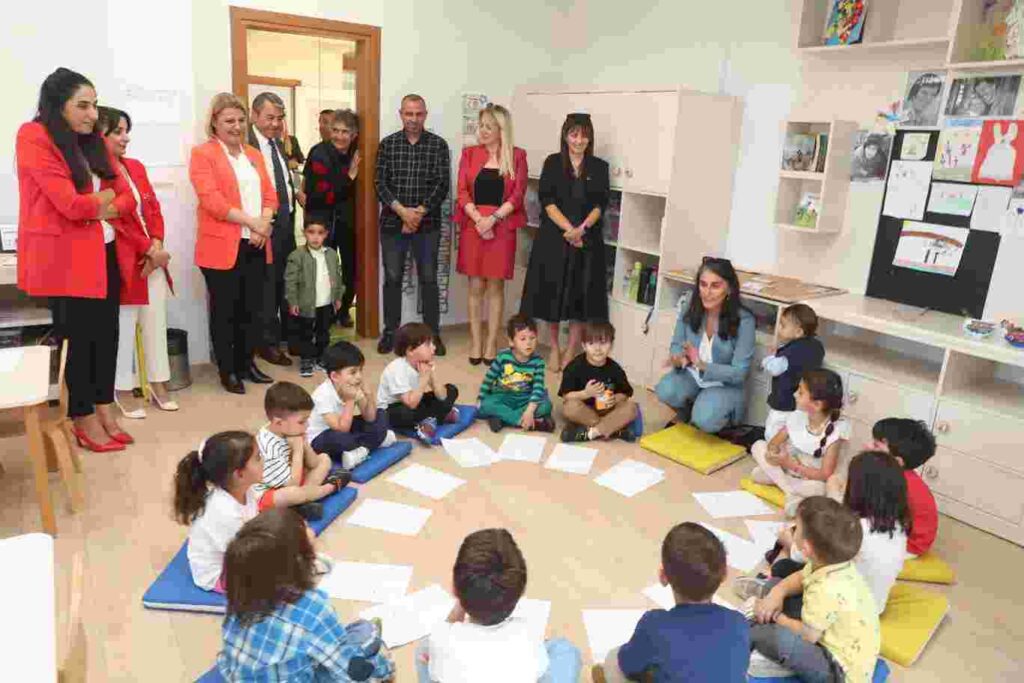 Canan Dağdeviren Çınar Çocuk Evi açıldı