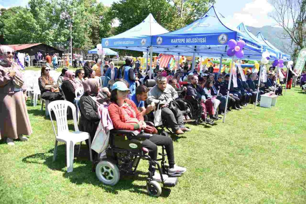 Kartepe'de Özel Bahar Şenliği