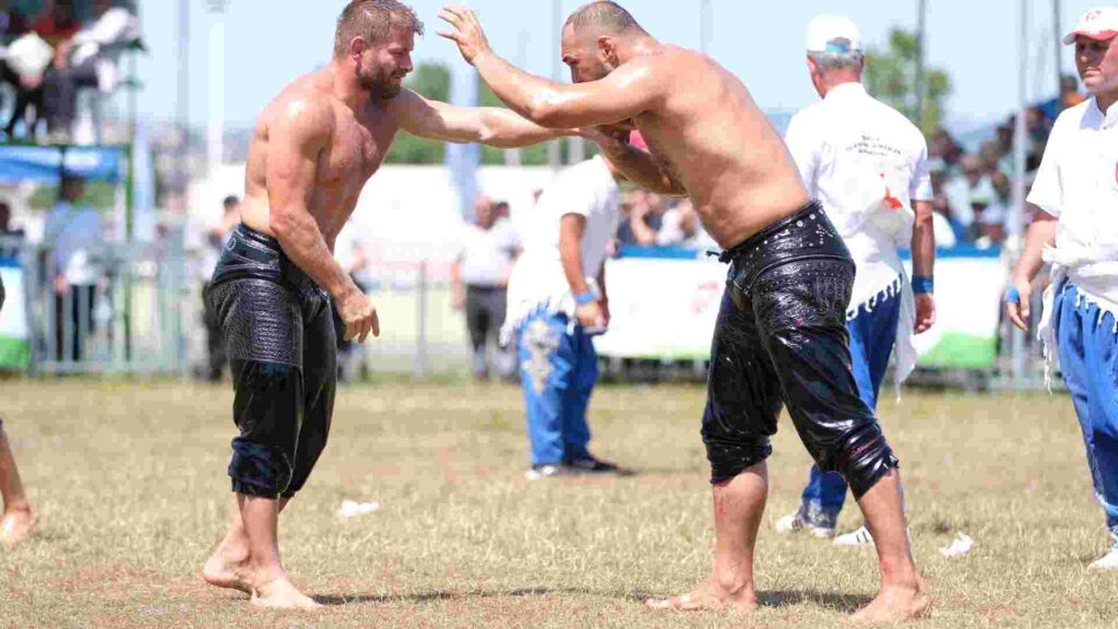 Altın kemerin sahibi Ali Gürbüz oldu