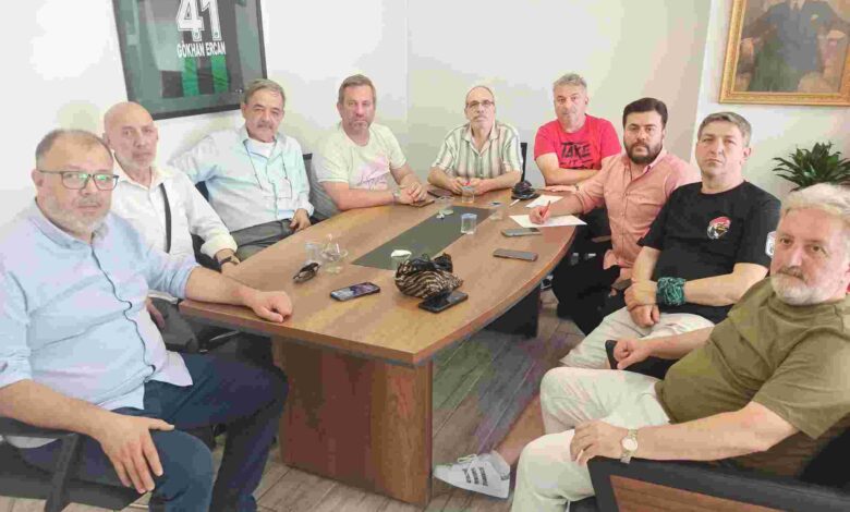 CHP İzmit Esnaf Komisyonu kuruldu