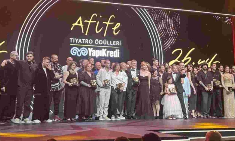 Şehir Tiyatroları’nın gurur gecesi; 3 ödül