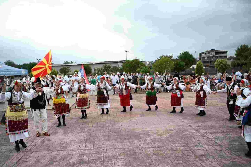 1. Balkan Halk Oyunları Festivali Kartepe'de gerçekleşti