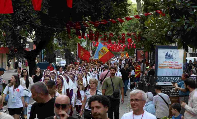 Kocaeli 1. Balkan Halk Oyunları Festivali başladı
