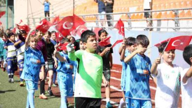İzmitli Minikler Pişmaniye Cup Futbol Turnuvasında kıyasıya mücadele etti