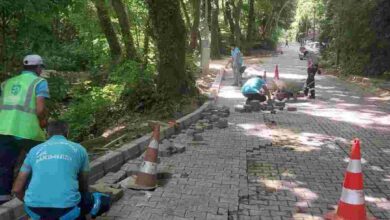 Turizm bölgelerinde parke yollar yenilendi