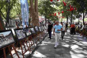 17 Ağustos ve 6 Şubat depremleri fotoğraflarla anıldı