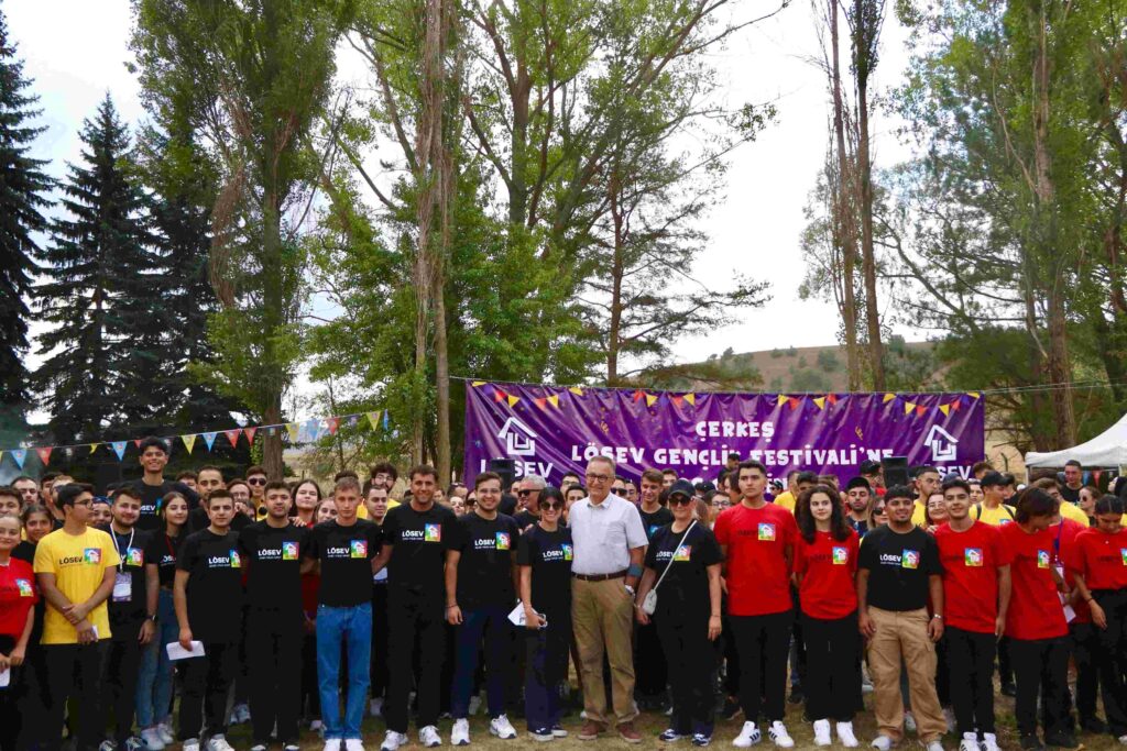 Lösemili Çocuklar Sağlık ve Eğitim Vakfı