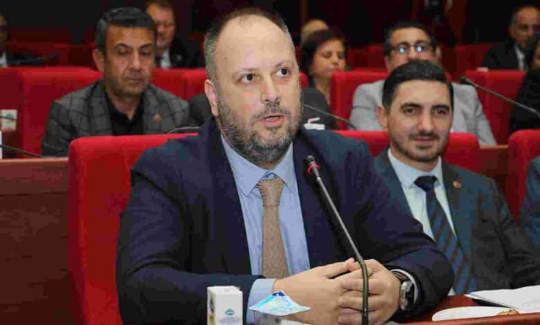 1 milyar 400 milyon liraya alınabilecek araçları 1 milyar 700 milyona kiralamışlar,