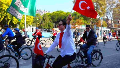 Cumhuriyet Bayramında bisiklet korteji renkli görüntülere sahne oldu