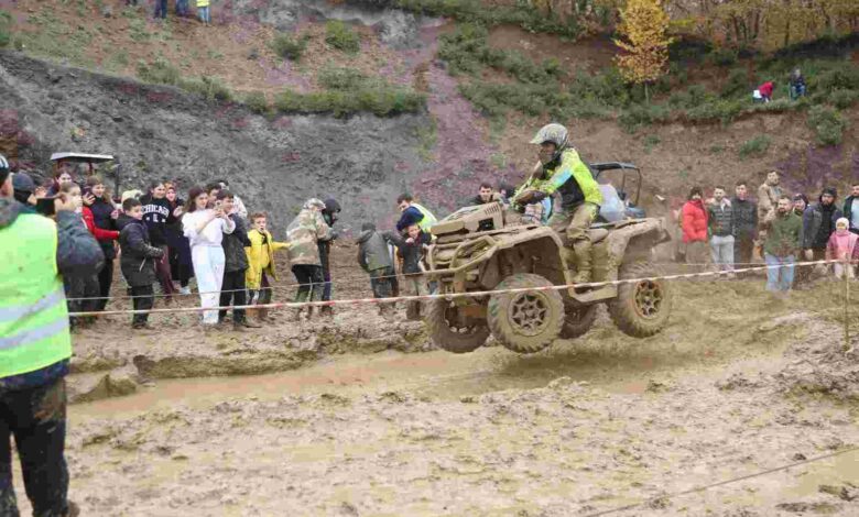 ATV Yarışları Nefesleri Kesti