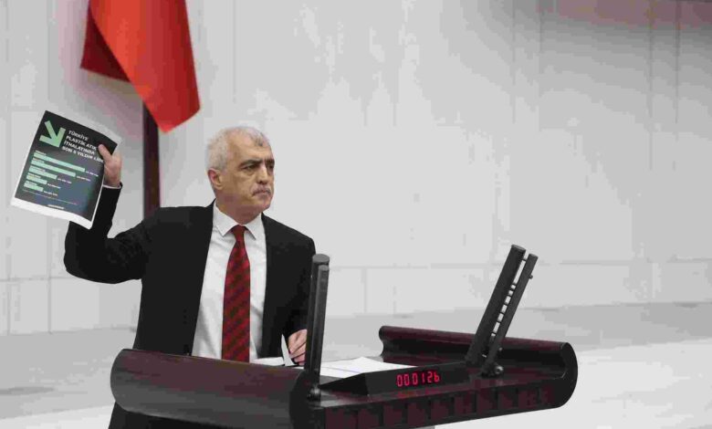 “Ülkeyi dünyanın çöplüğü haline getirdiniz!”