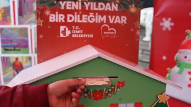 İzmit Belediyesi vatandaşların yeni yıl dileklerini toplamaya başladı