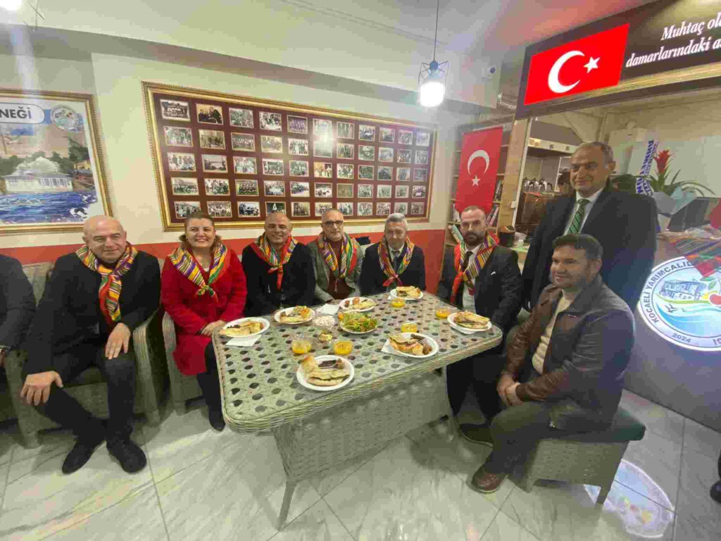 Başkan Hürriyet, Manav hemşerilerinin açılış heyecanına ortak oldu