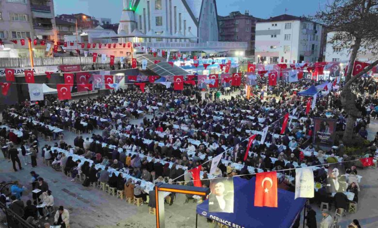 Derinceliler İftarda Meydana Sığmadı