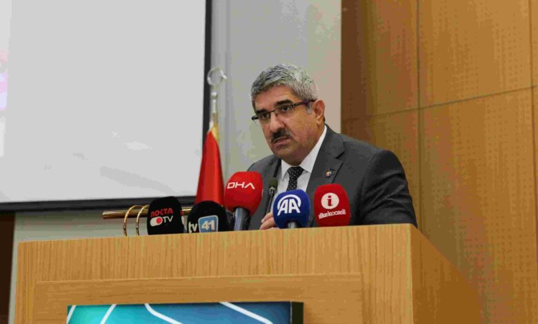 Hızımızın kesildiği bir dönemden geçiyoruz