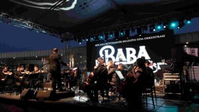 Oda Orkestrası çaldı şarkılar birlikte söylendi