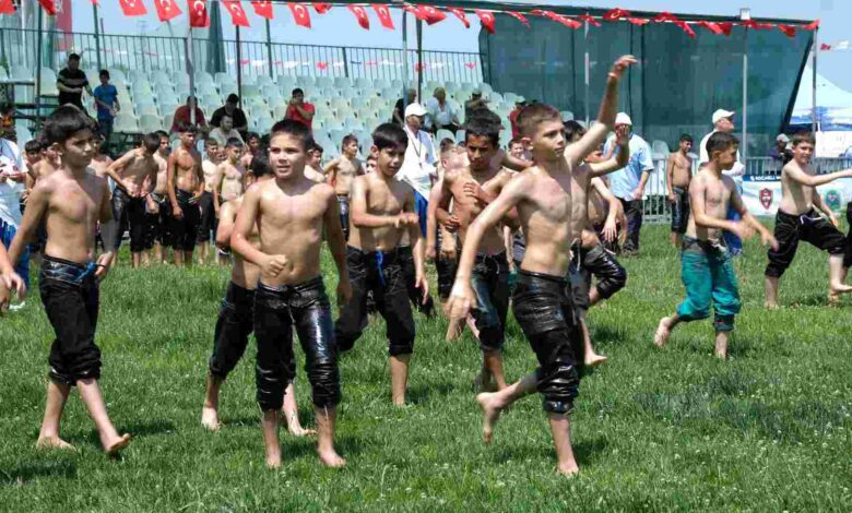 Pehlivanlar er meydanında