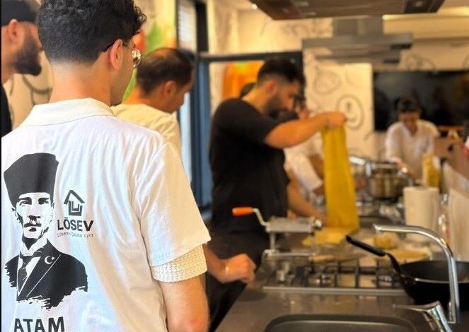 LÖSEV’DEN GENÇLERE MAKARNA YAPIM ATÖLYESİ