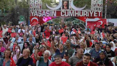 Zafer Bayramı’nın 103. yılı İzmit’te renkli etkinliklerle kutlandı