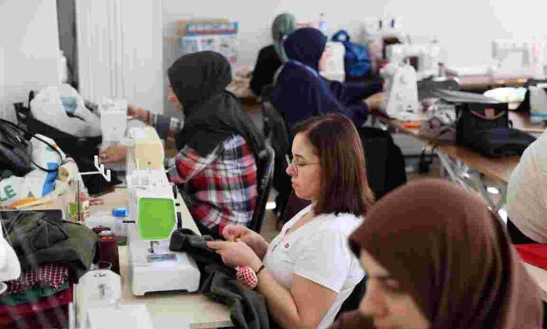 KAR-MEK’te Üretken Eller İş Başında