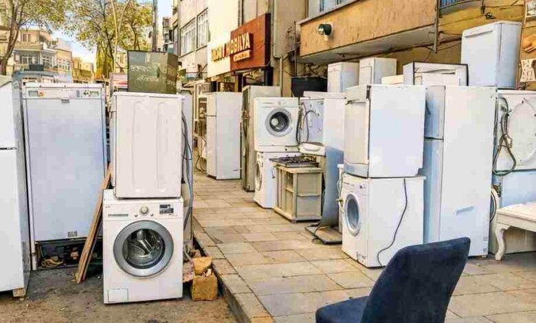 İzmit Kanlıbağ’da spotçuların kaldırım işgaline ceza geliyor