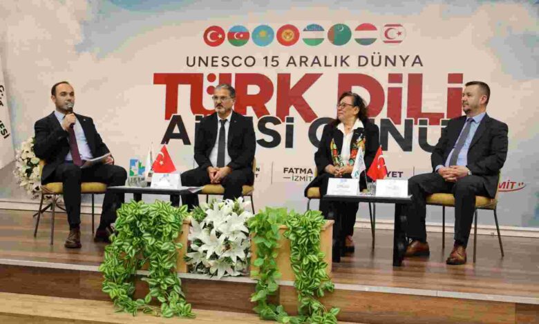 İzmit’te Dünya Türk Dili Ailesi Günü anlamlı bir programla kutlandı