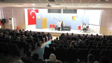 Kartepe’de Tiyatro Şöleni