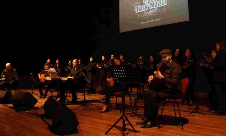 Bu koro kulakların pasını sildi