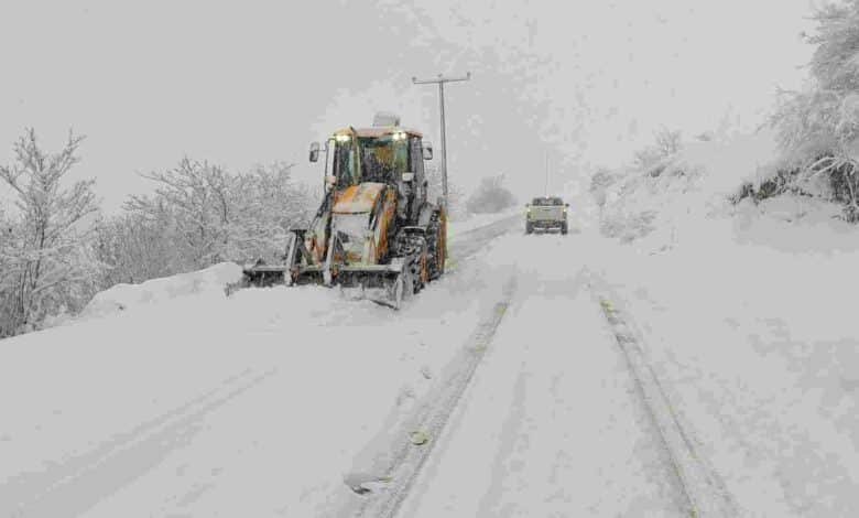 Büyükşehir, karla mücadelede 7/24 görevde