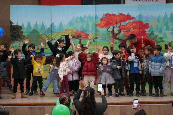 Çocuklar İçin “Ara Tatil Tiyatro Şenliği” Başladı