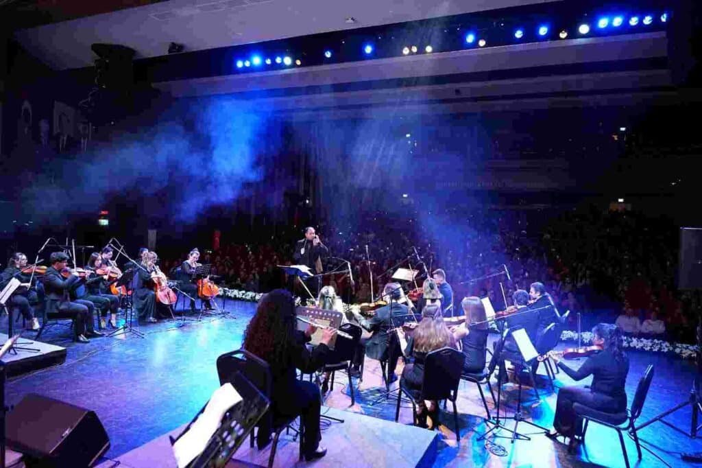 Oda Orkestrası’ndan unutulmaz ‘dizi müzikleri’ konseri