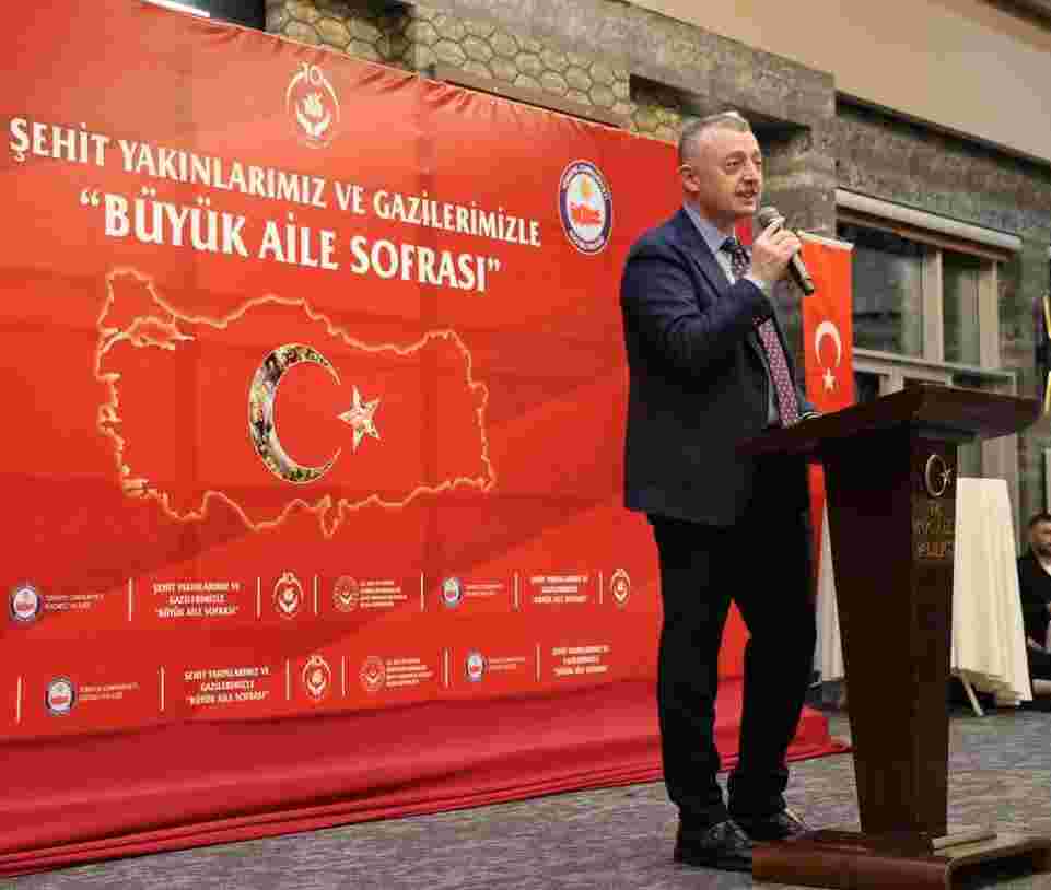 Aktaş ve Büyükakın ilk iftarı şehit aileleri ve gazilerle yaptı