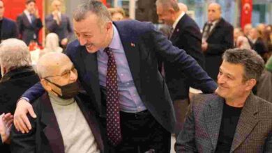 Aktaş ve Büyükakın ilk iftarı şehit aileleri ve gazilerle yaptı