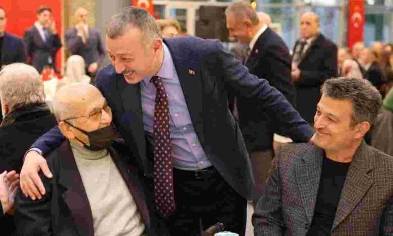 Aktaş ve Büyükakın ilk iftarı şehit aileleri ve gazilerle yaptı