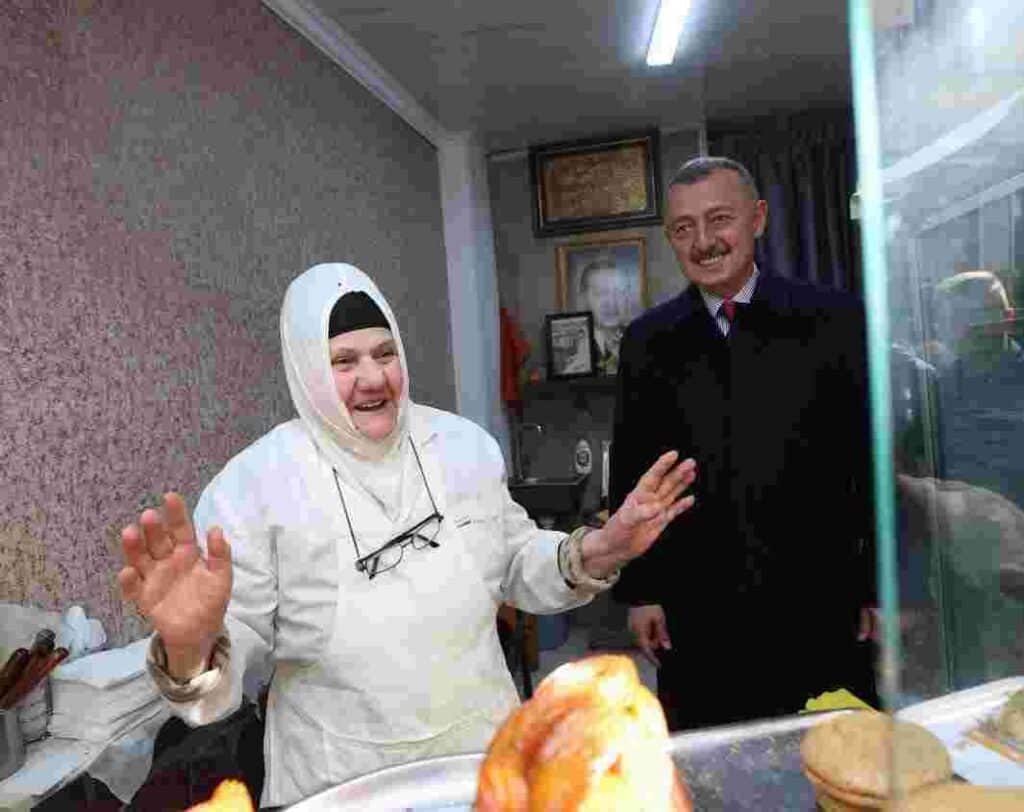 Başkan Büyükakın ile selam gönderdiler